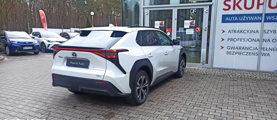Toyota bZ4X cena 207900 przebieg: 7980, rok produkcji 2022 z Wleń małe 436